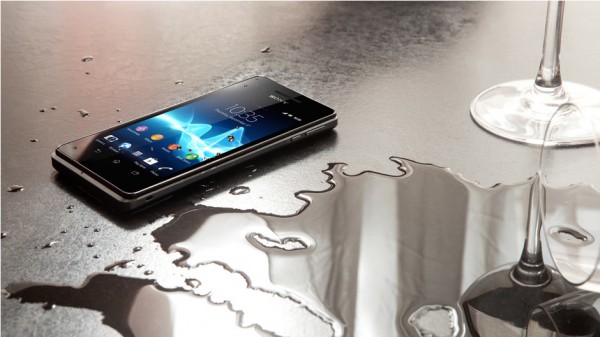 Sony Xperia V - Wasser - smartcamnews.eu