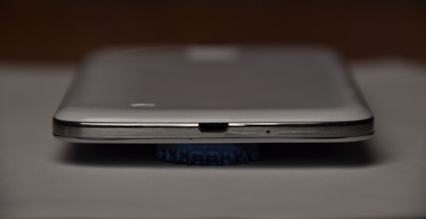 Samsung Galaxy Mega - Unterseite