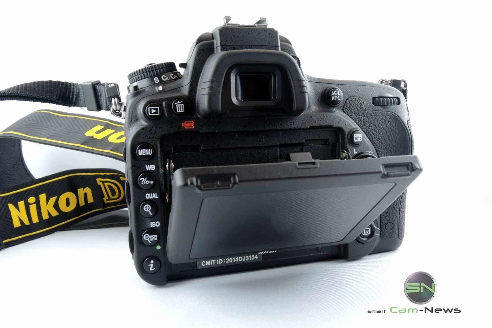 Klappdisplay - Nikon D750 - SmartCamNews